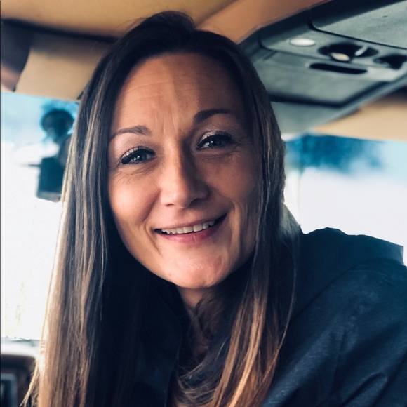 Meet your Posher, Cheri! - Picture 7 of 9